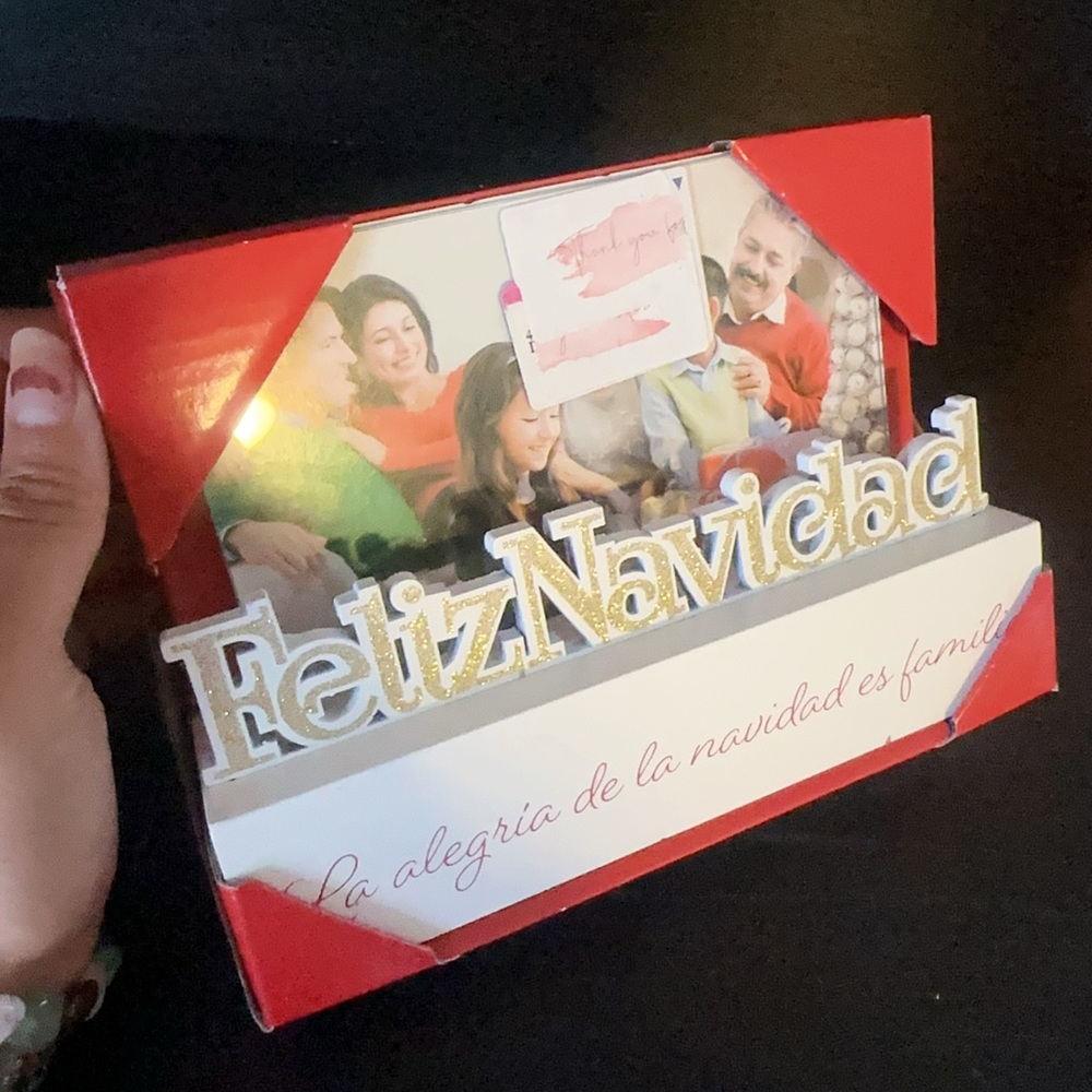 4pcs for $20 in my store ‼️ Merry Christmas photo frame NIB